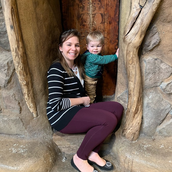 Meet your Posher, Stephanie - Picture 5 of 6